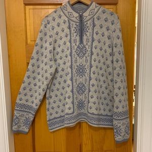 Unique Wool Orvis zip neck sweater